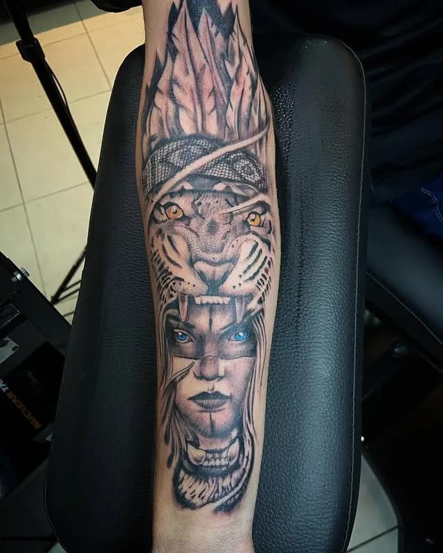 Tatuagem estilo Realismo feita por Jeff Tattoo — estúdio de tatuagem em Gaspar, SC